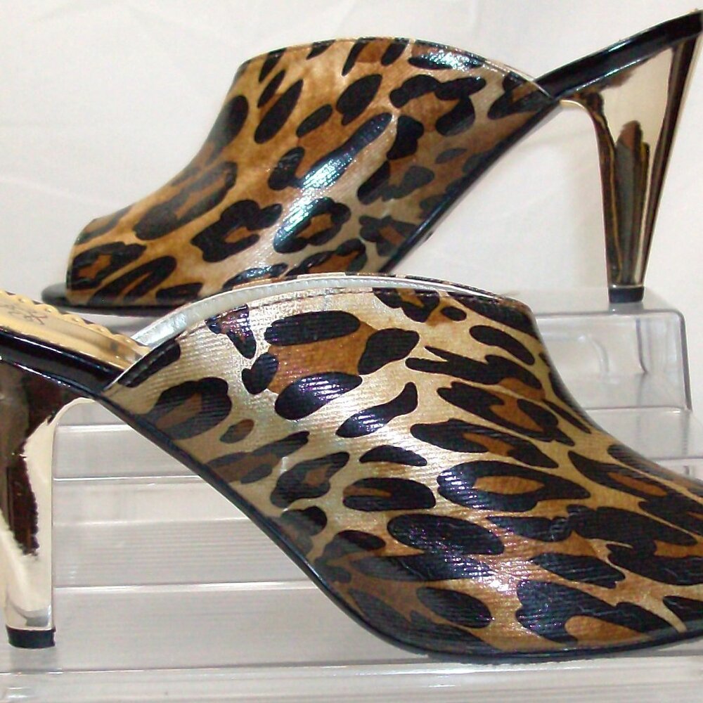 J.Renee' Mindi AFBBL Animal Print Peep Toe Slide on Mule.  Leopard Size 8M